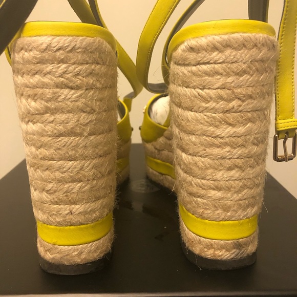 Versace Medusa Sandal - Picture 4 of 10